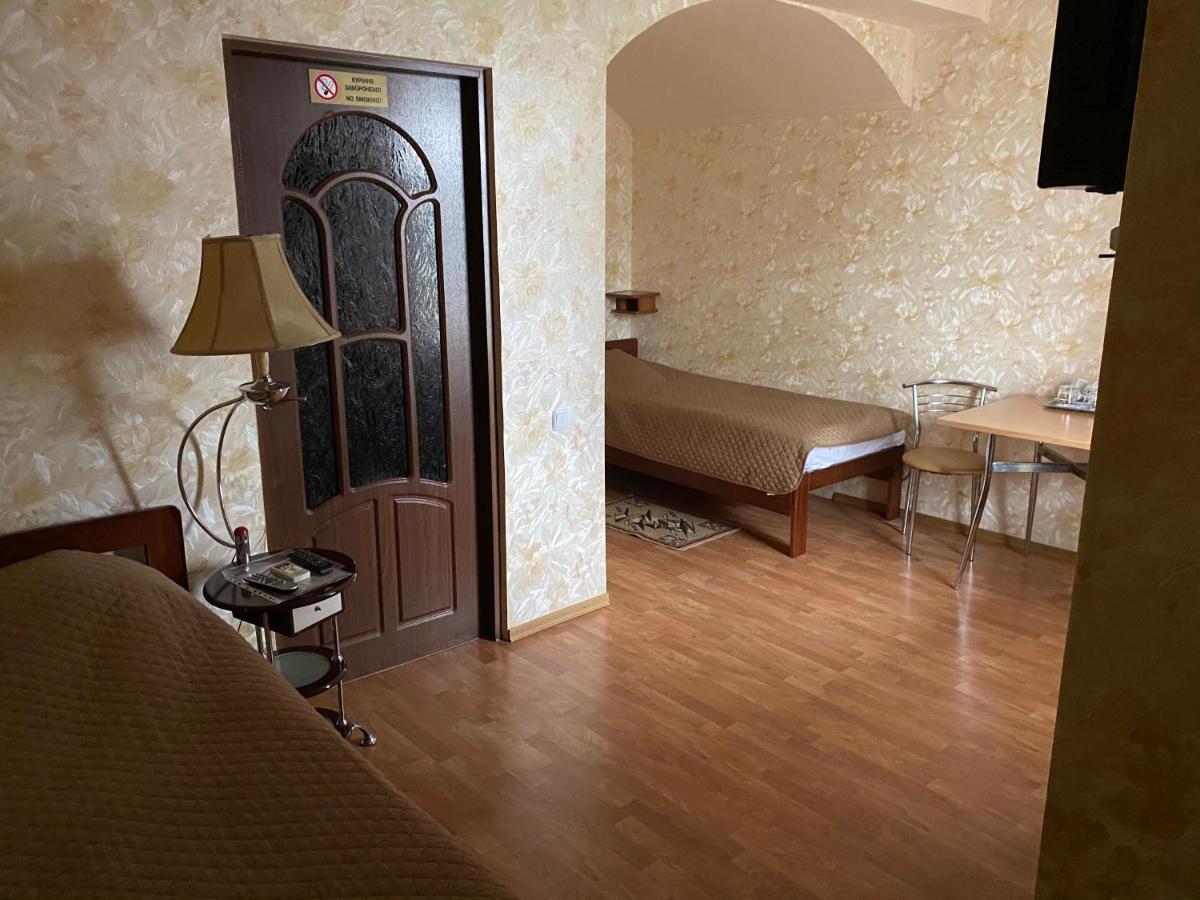 Гостинний Маєток Hotel Myla Ngoại thất bức ảnh