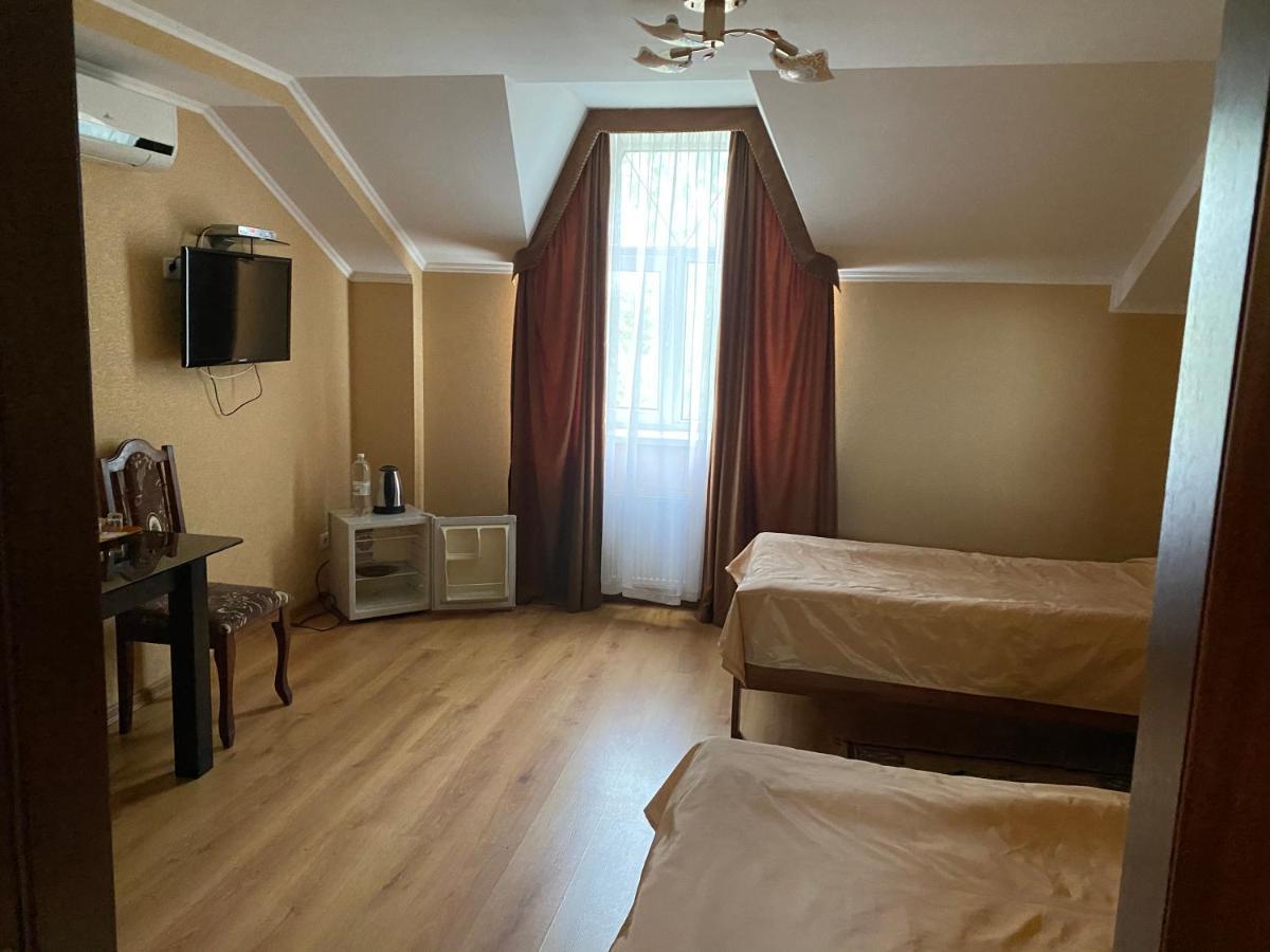 Гостинний Маєток Hotel Myla Ngoại thất bức ảnh