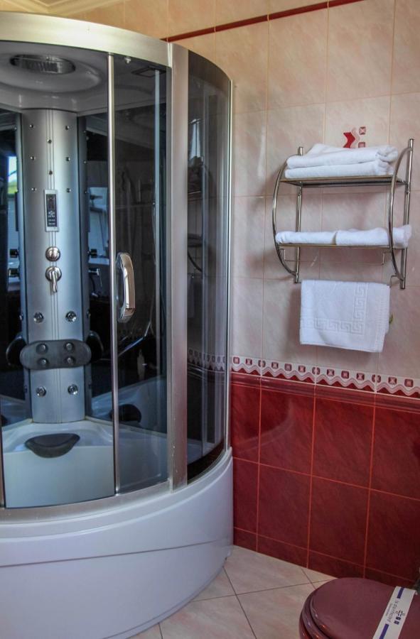 Гостинний Маєток Hotel Myla Ngoại thất bức ảnh